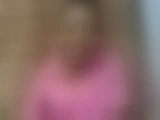 Live sex webcam photo for Elysa7 #293628933