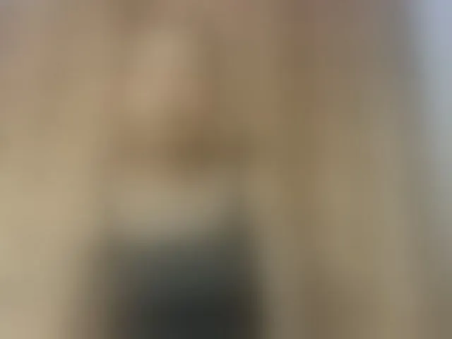 Live sex webcam photo for Elysa7 #293647084