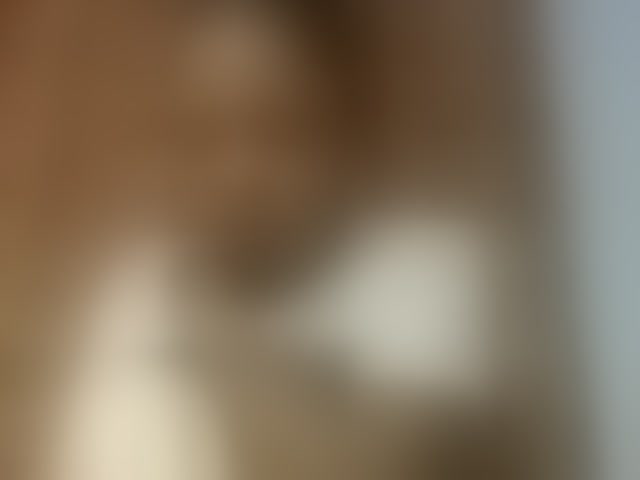 Live sex webcam photo for Elysa7 #293948197