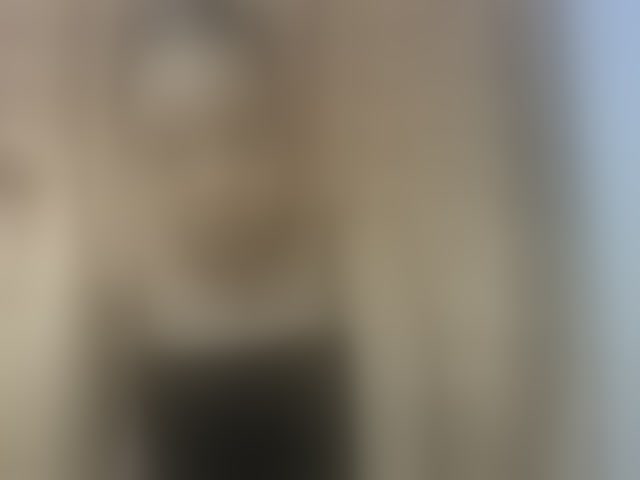 Live sex webcam photo for Elysa7 #294085852