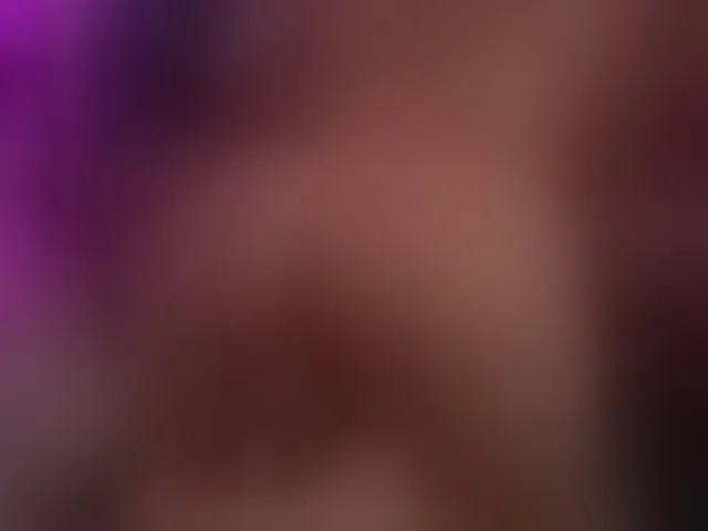 Live sex webcam photo for ElyssawetXX #293658002