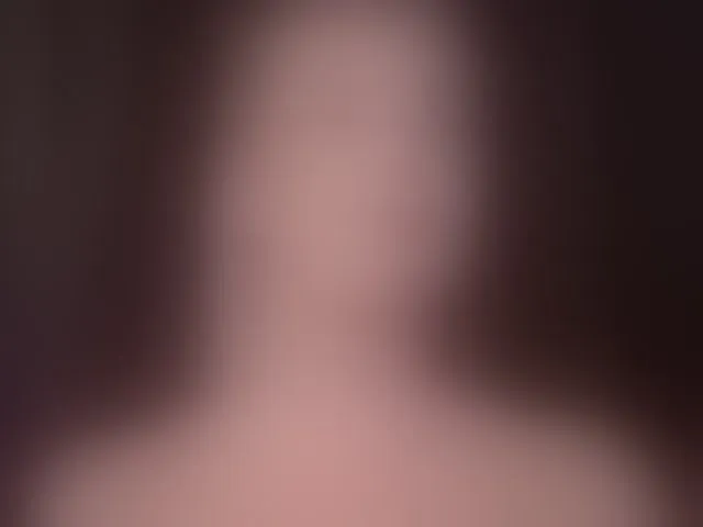 Live sex webcam photo for ElyssawetXX #294010667
