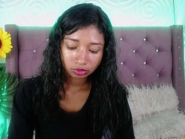 Live sex webcam photo for Ema-Kiut #276134490
