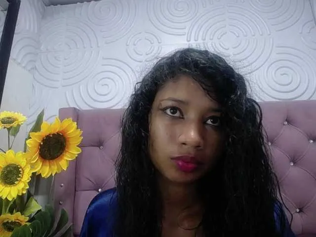 Live sex webcam photo for Ema-Kiut #276188578