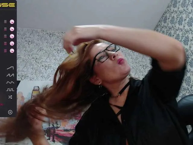 Live sex webcam photo for EmaWrigth #273944291