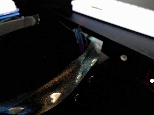 Live sex webcam photo for Emaparis #271741525