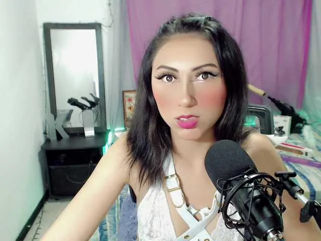 Live sex webcam photo for Emaparis #274325182