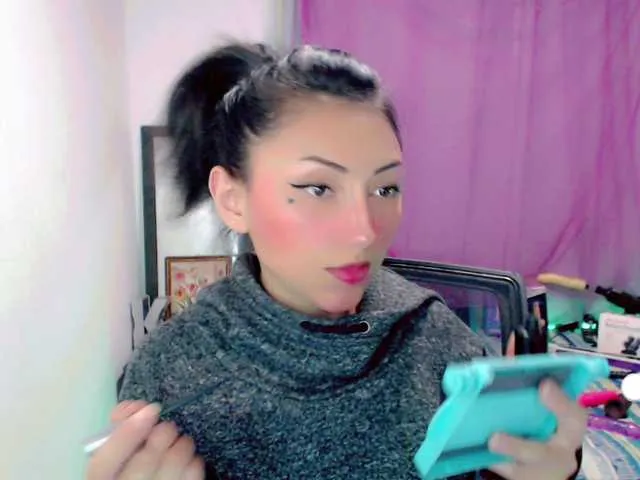 Live sex webcam photo for Emaparis #274477358