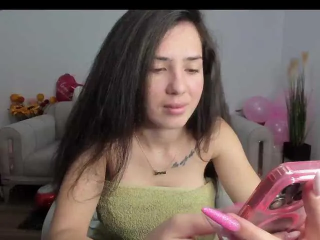 Live sex webcam photo for Emasweetxx #290513053