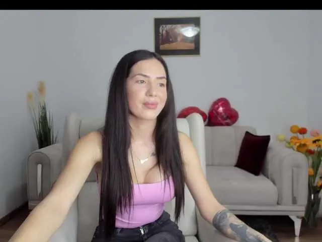 Live sex webcam photo for Emasweetxx #290750016
