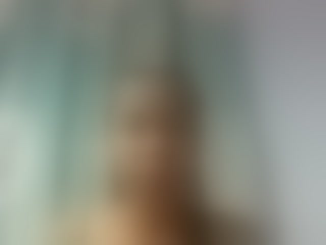 Live sex webcam photo for Emelie1a #294034275