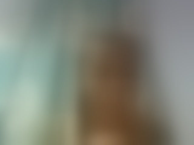 Live sex webcam photo for Emelie1a #294047185