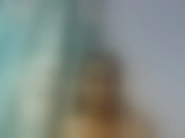 Live sex webcam photo for Emelie1a #294050596