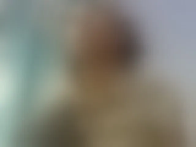 Live sex webcam photo for Emelie1a #294084820