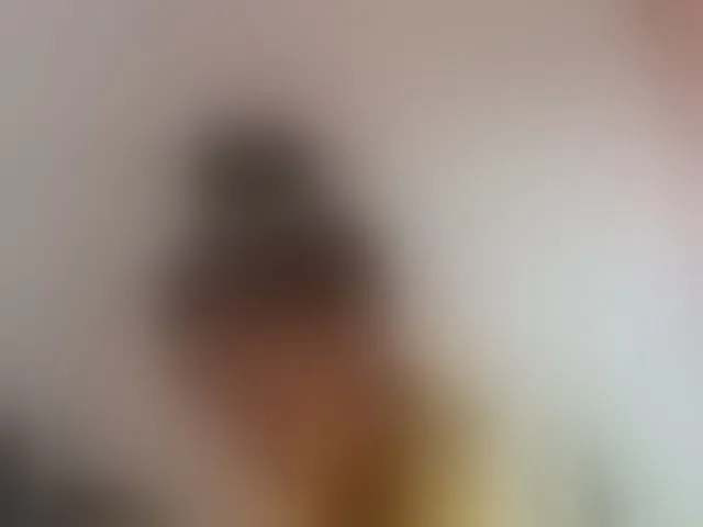 Live sex webcam photo for Emelie1a #294282068