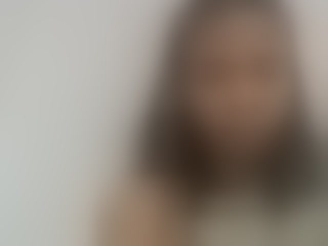 Live sex webcam photo for Emelie1a #294338800