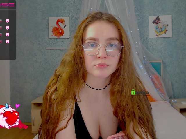 Live sex webcam photo for EmellyShine #272371613