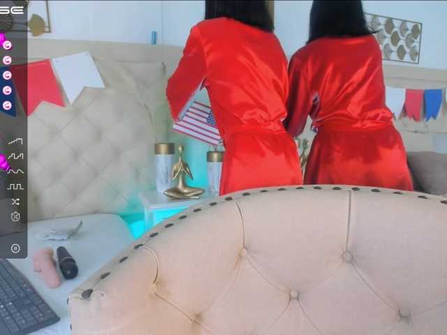 Live sex webcam photo for Emely-Rose1 #275631594