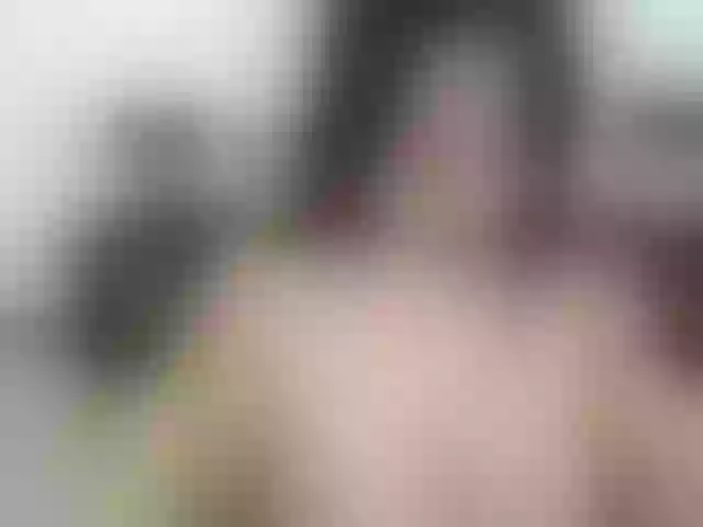 Live sex webcam photo for EmelyRose69 #276275212