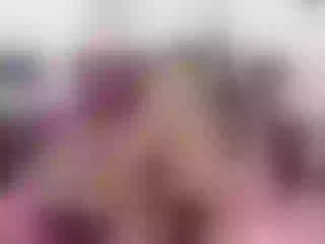Live sex webcam photo for EmelyRose69 #276548488