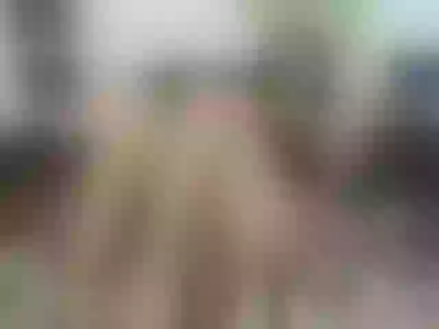 Live sex webcam photo for EmelyRose69 #277521262