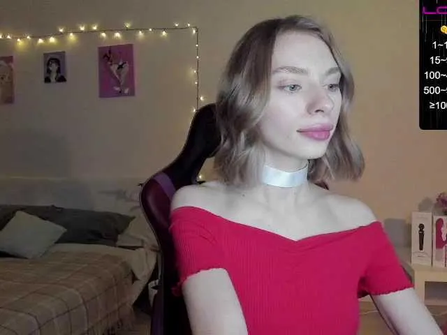 Live sex webcam photo for Emerald20 #274515812