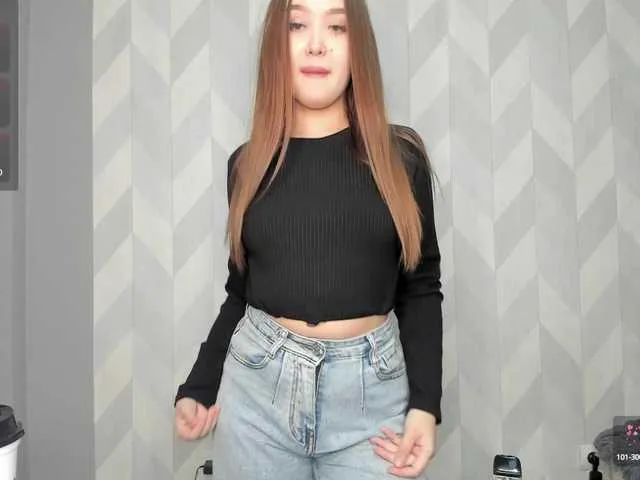 Live sex webcam photo for Emi-Emi #290591407