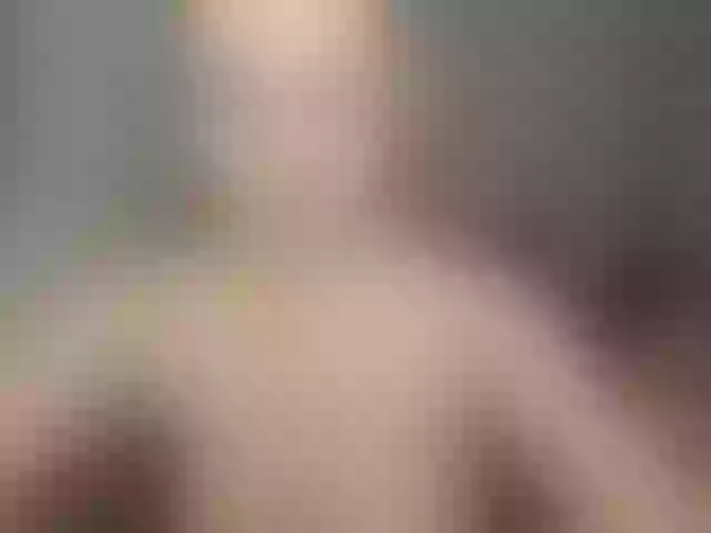 Live sex webcam photo for Emi-Emi #290659042