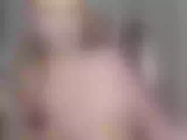 Live sex webcam photo for Emi-Emi #290803525