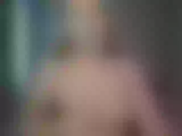 Live sex webcam photo for Emi-Emi #290955904