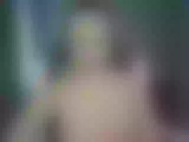 Live sex webcam photo for Emi-Emi #290962746