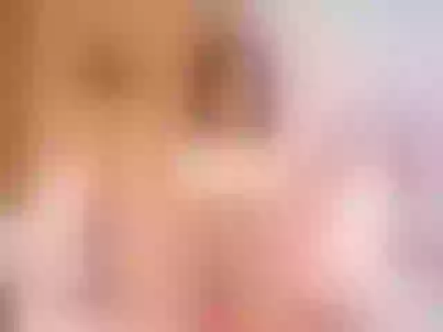 Live sex webcam photo for Emiily-Thompson #291666803