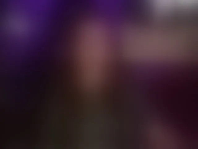 Live sex webcam photo for Emili1- #293331250