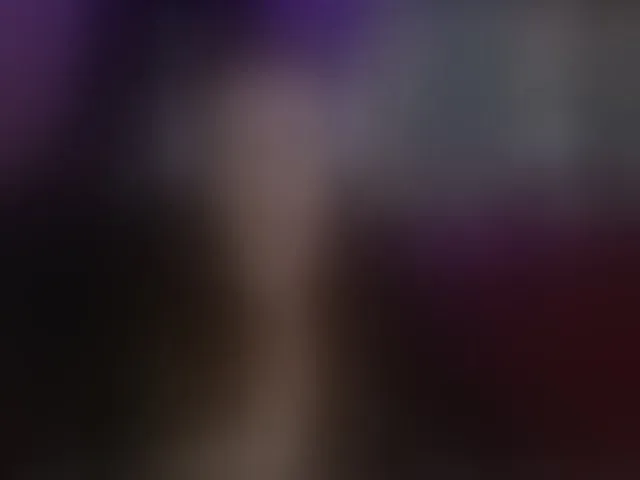 Live sex webcam photo for Emili1- #293675088