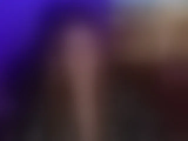 Live sex webcam photo for Emili1- #293925676
