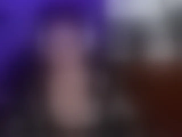 Live sex webcam photo for Emili1- #293939977