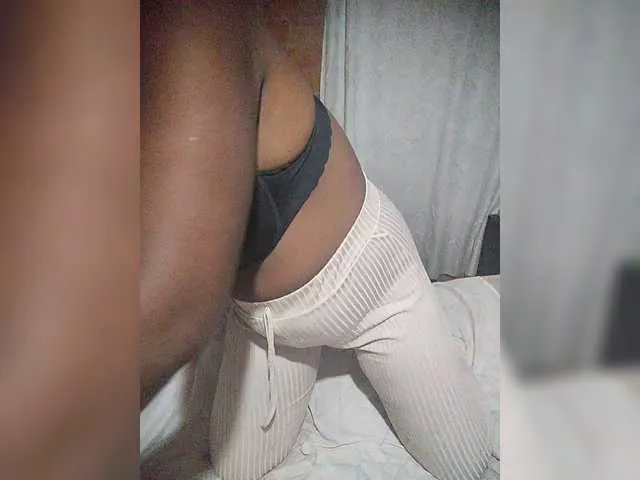 Live sex webcam photo for EmiliAddams #292140862