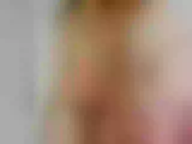 Live sex webcam photo for EmiliBonie #291906283