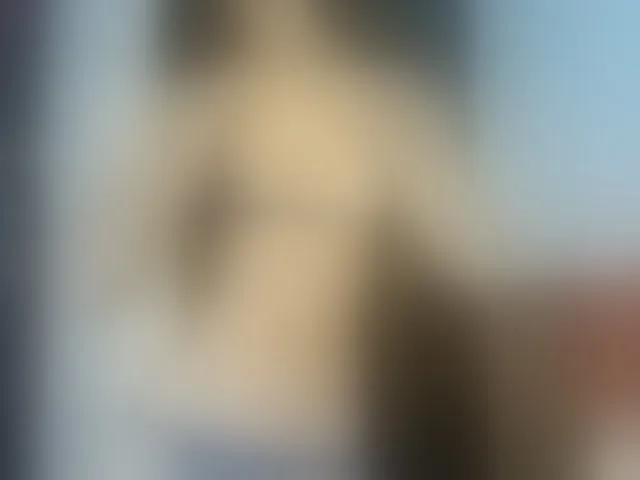 Live sex webcam photo for EmiliBonie #292472634