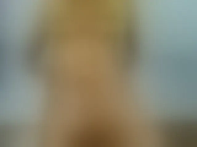 Live sex webcam photo for EmiliBonie #293484457