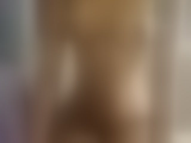 Live sex webcam photo for EmiliBonie #294048912