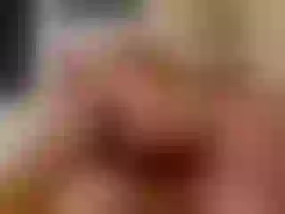 Live sex webcam photo for Emilia888 #118462517