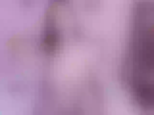 Live sex webcam photo for EmiliaGuess #276245738