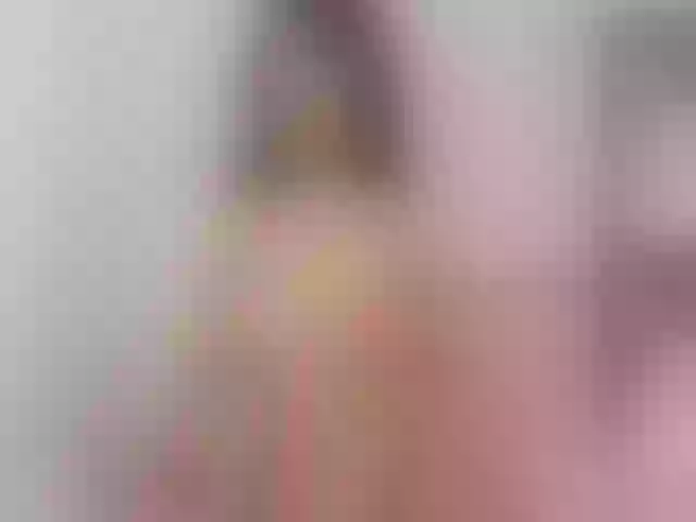 Live sex webcam photo for EmiliaGuess #276401183