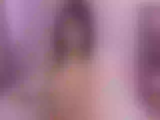 Live sex webcam photo for EmiliaGuess #276480707