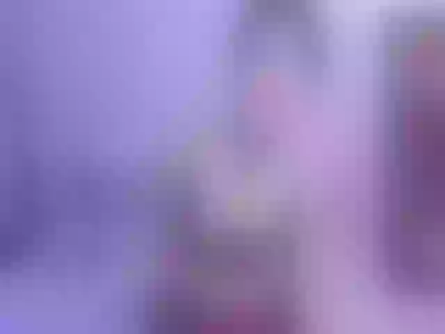 Live sex webcam photo for EmiliaGuess #276575950