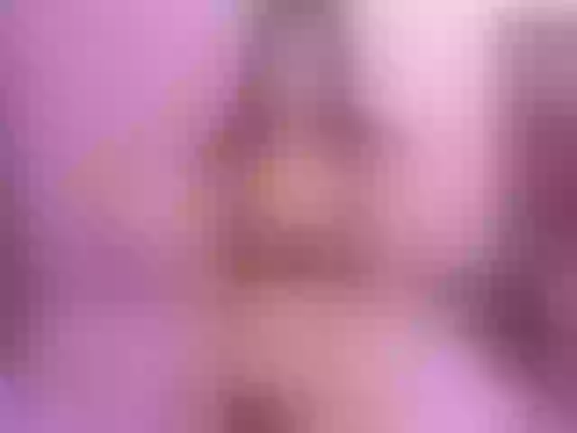 Live sex webcam photo for EmiliaGuess #276609970