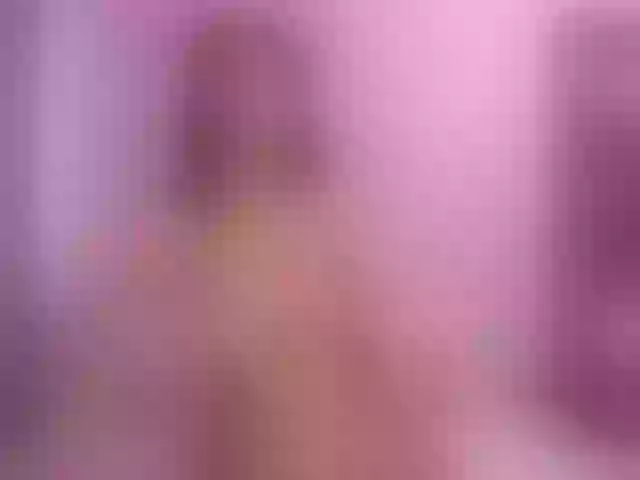 Live sex webcam photo for EmiliaGuess #276666955