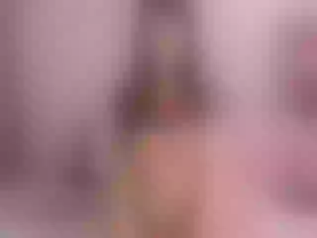 Live sex webcam photo for EmiliaGuess #277701042