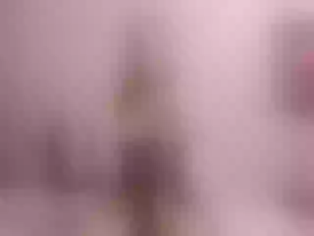 Live sex webcam photo for EmiliaGuess #277720692
